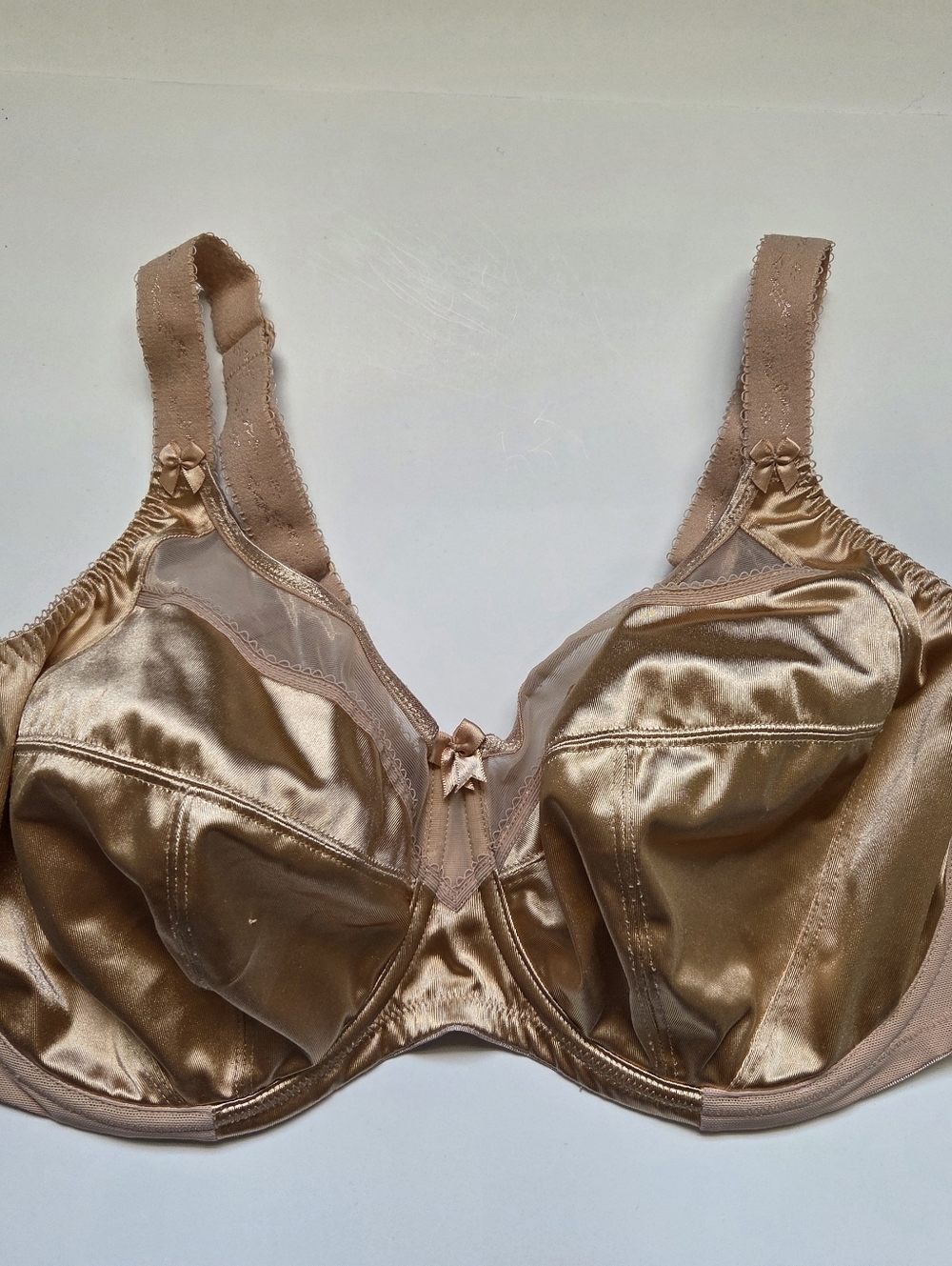 Goddess Keira Underwire Banded Bra - GD6090 Size 40G Beige/Tan